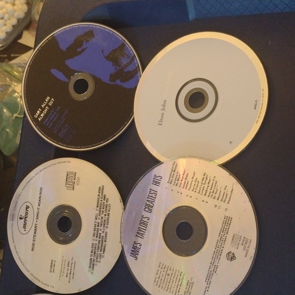 Assorted Music CDs Collection - Picture 4 of 5